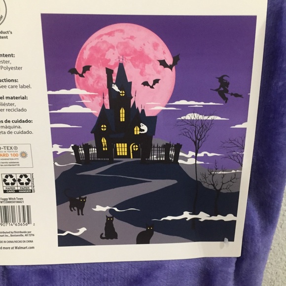 Super soft Halloween 🎃 blanket - Picture 3 of 5